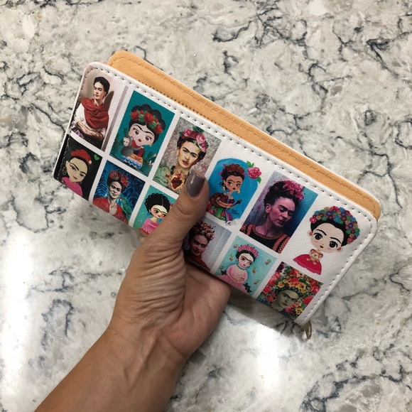 Handbags - 💥HOST PICK💥NEW Frida Kahlo Zipper Wallet Clutch